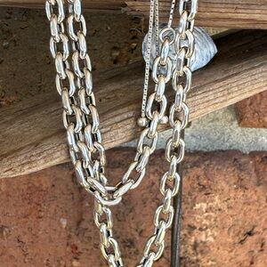 🤍 Elegant Silver Chain Necklace